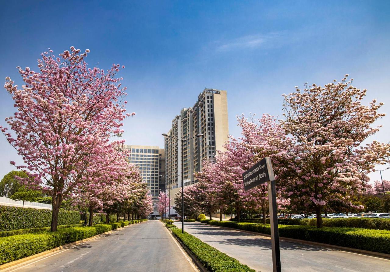 The Leela Bhartiya City Bengaluru Exterior photo
